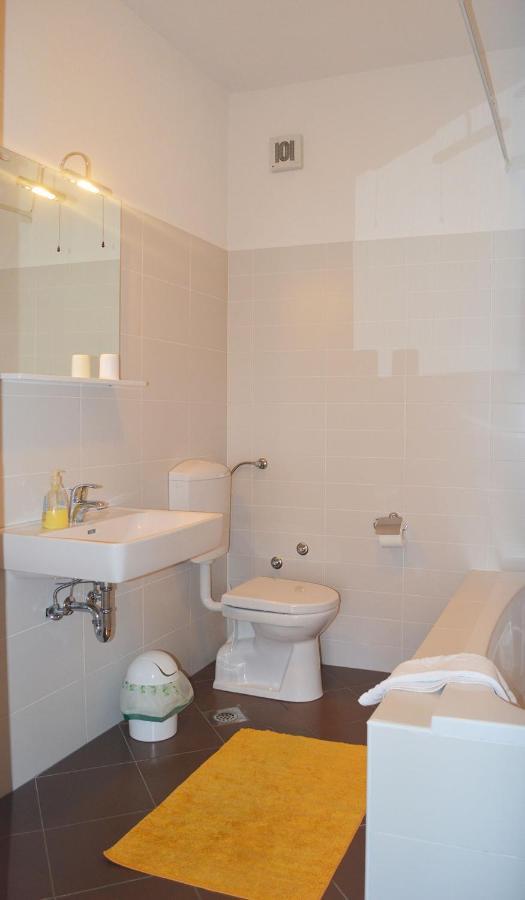 Apartments With A Parking Space Makarska - 11361 Luaran gambar