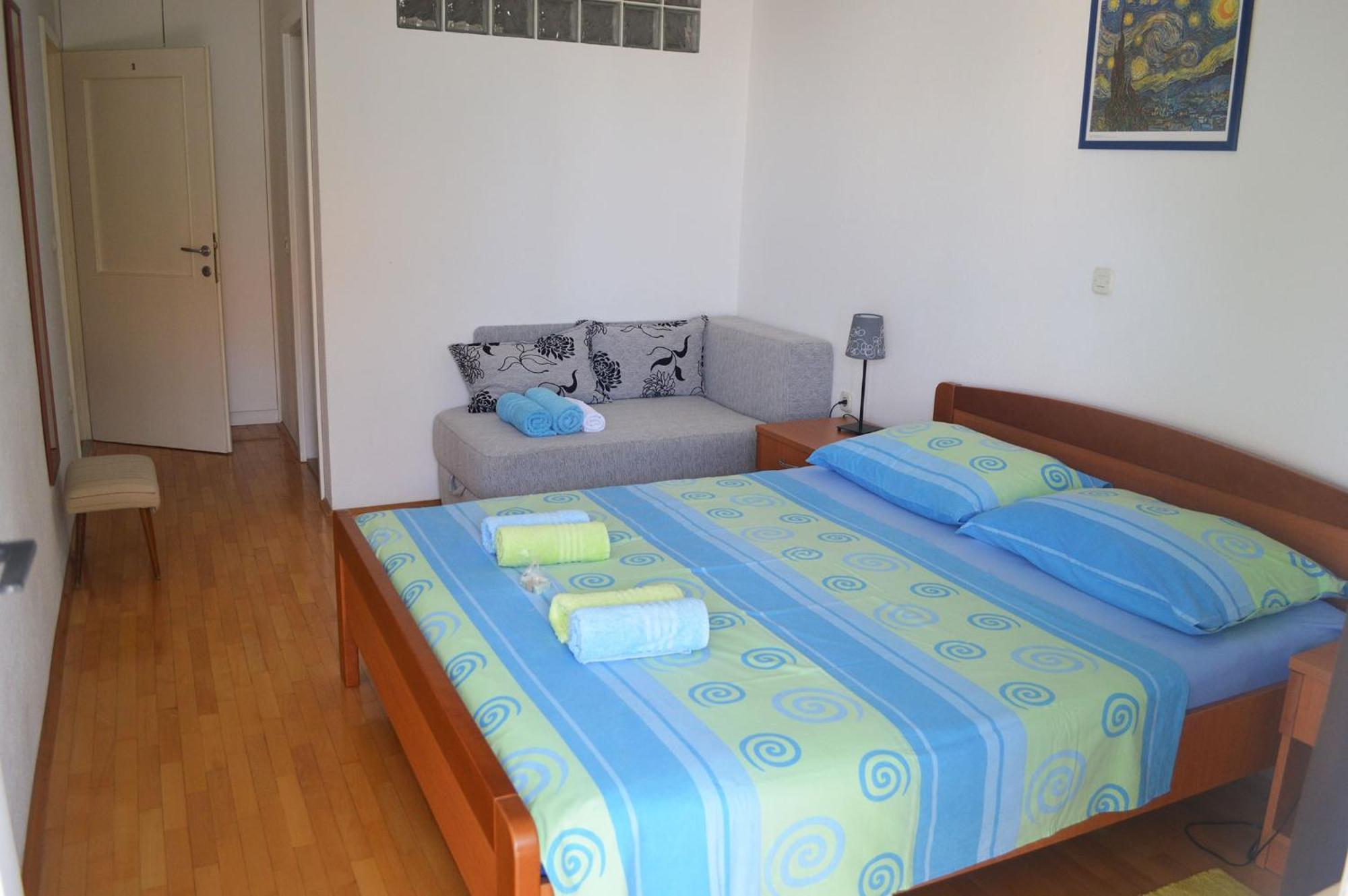 Apartments With A Parking Space Makarska - 11361 Bilik gambar
